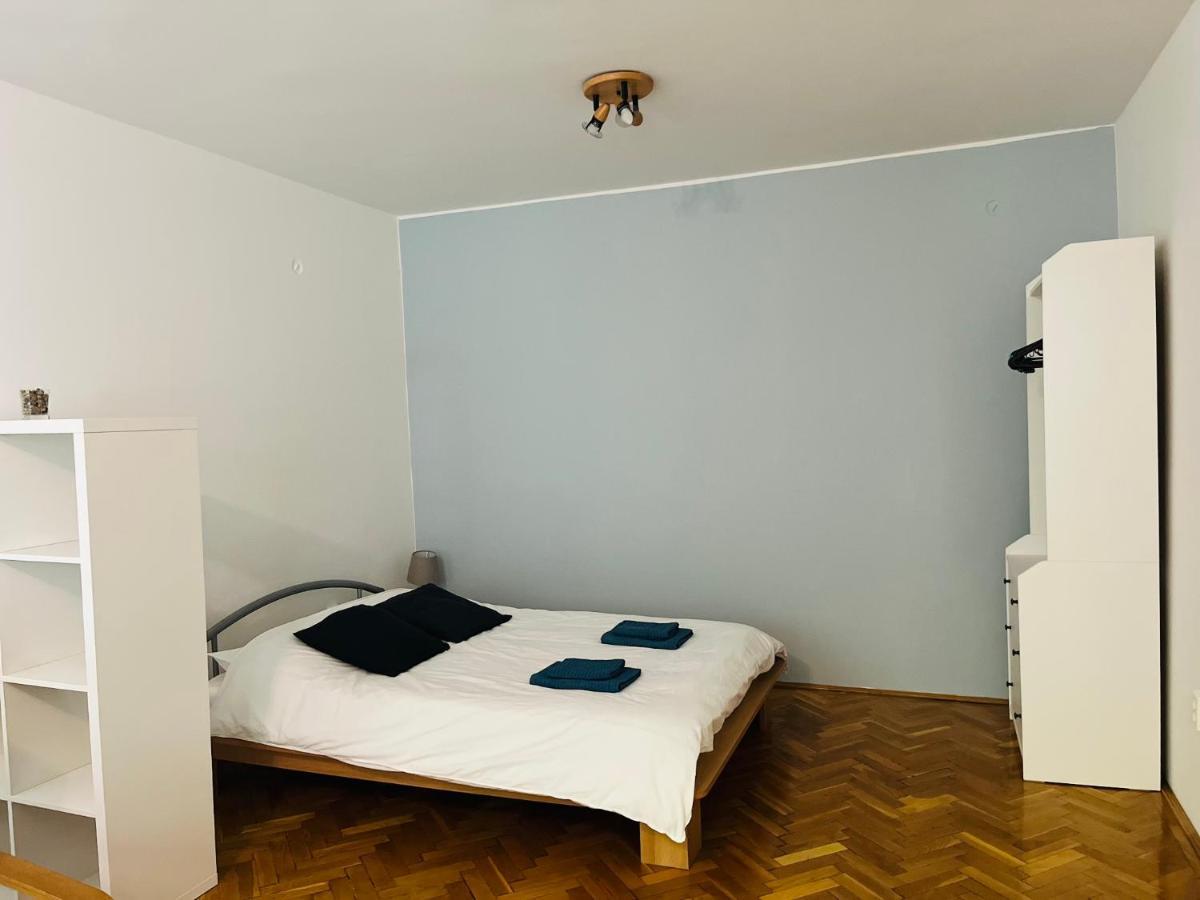 Апартаменти Bauhaus Flat In Amazing Location Будапешт Екстер'єр фото